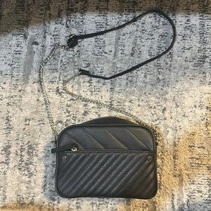 Primary Crossbody